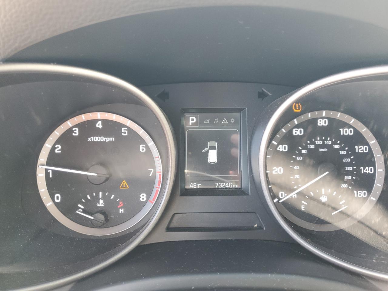 2017 Hyundai Santa Fe - Image 9