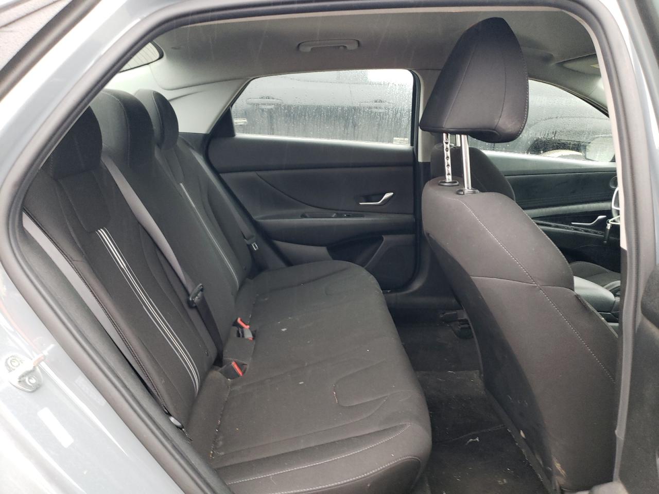 2021 Hyundai Elantra - Image 10