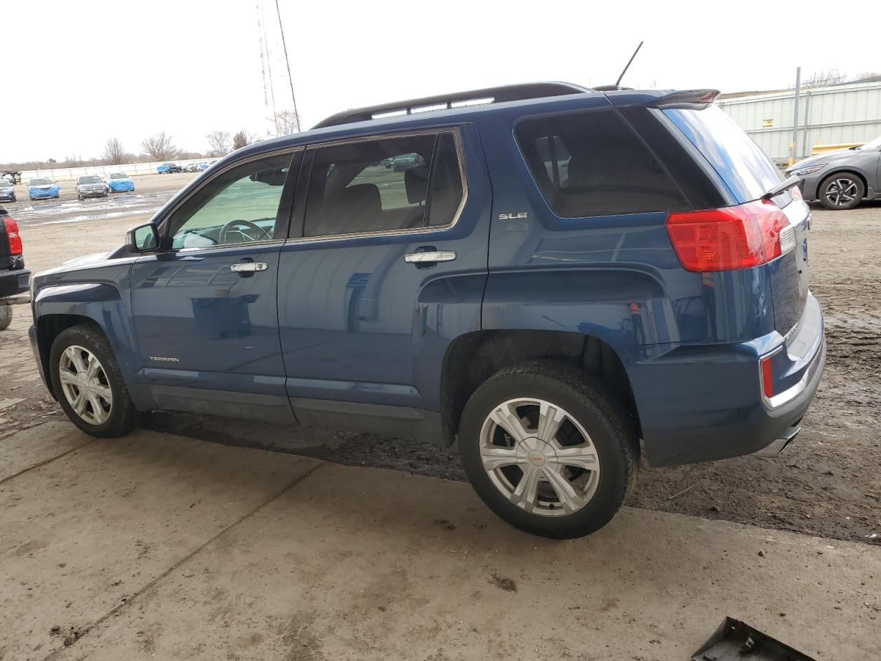 2016 GMC Terrain - Image 2