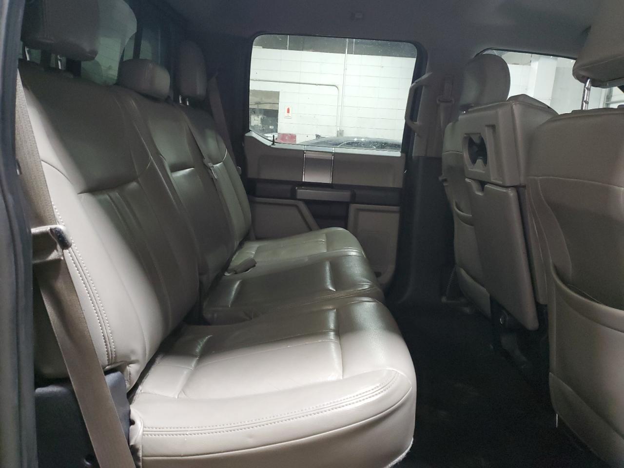 2015 Ford F-150 - Image 10
