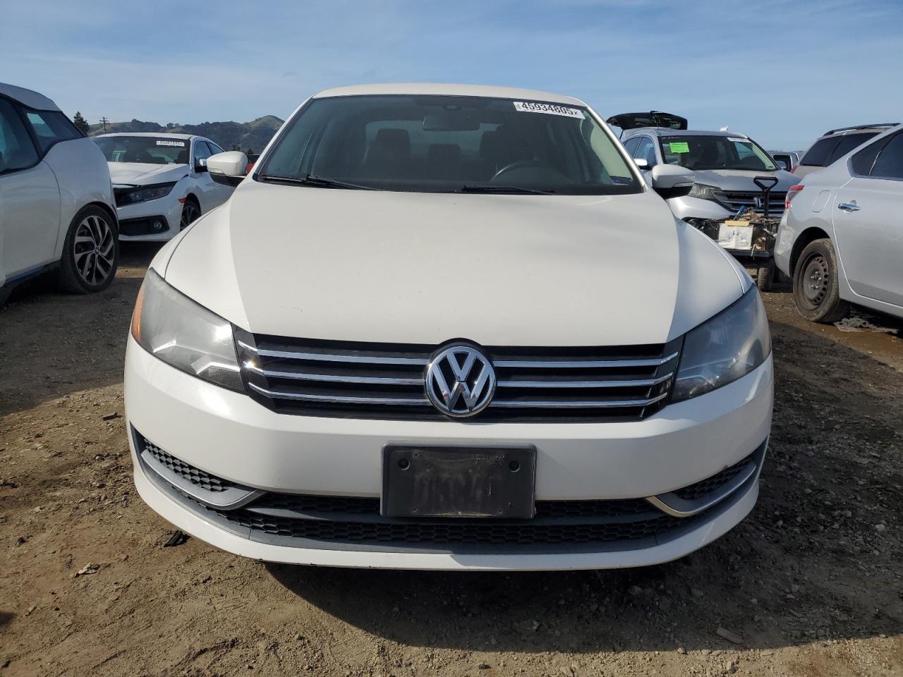 2014 Volkswagen Passat - Image 5