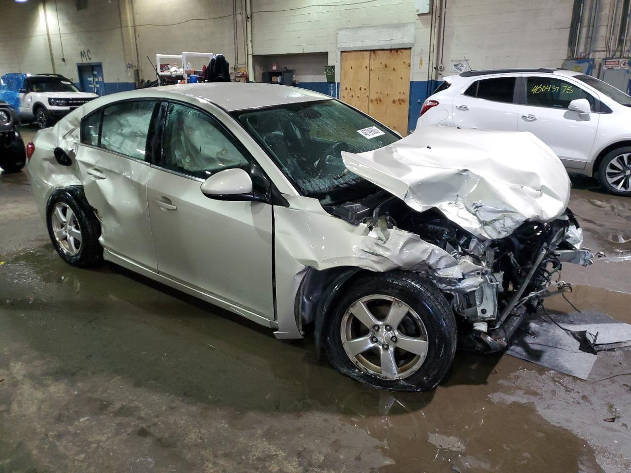 2014 Chevrolet Cruze - Image 4