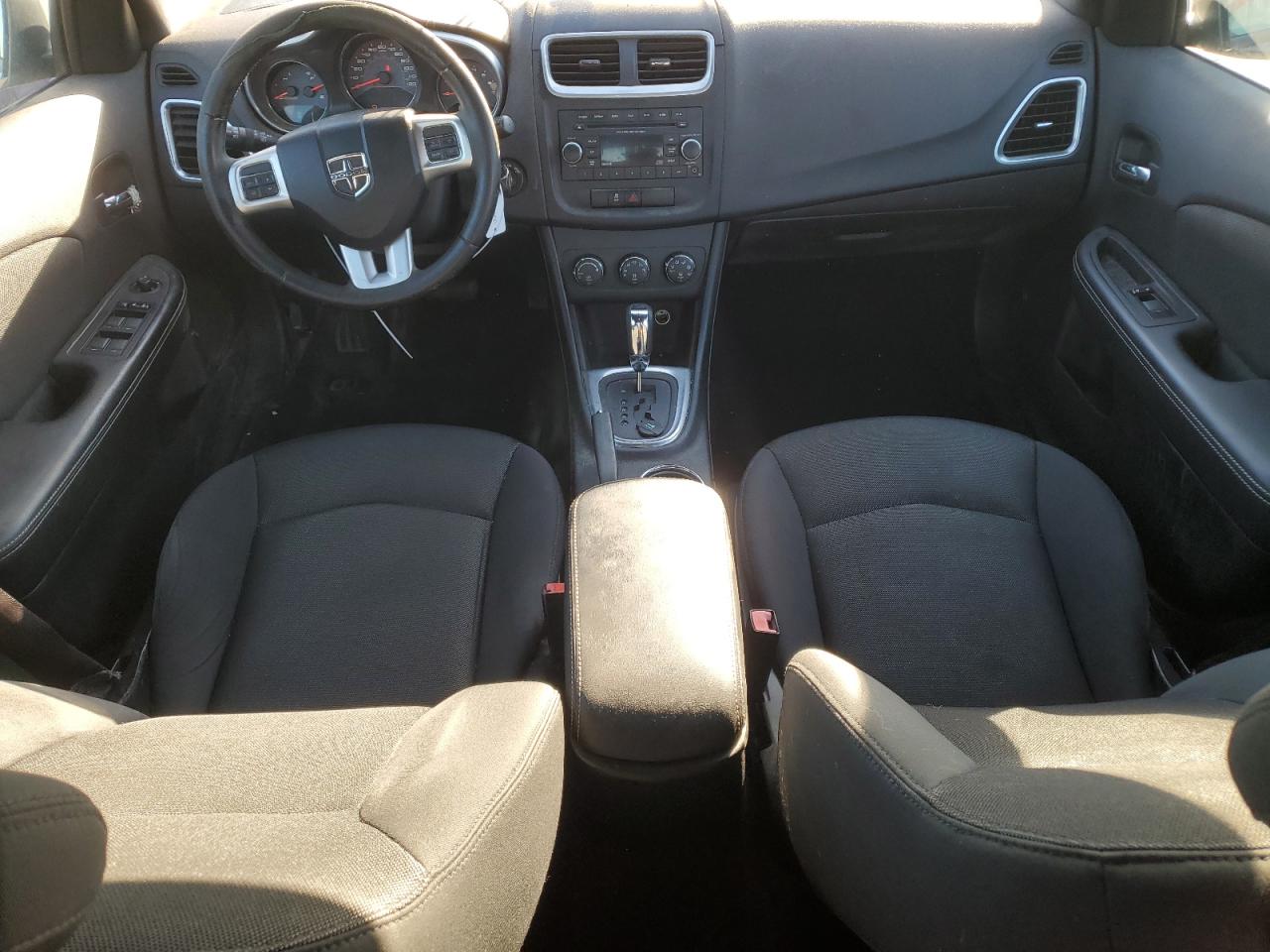 2012 Dodge Avenger - Image 8