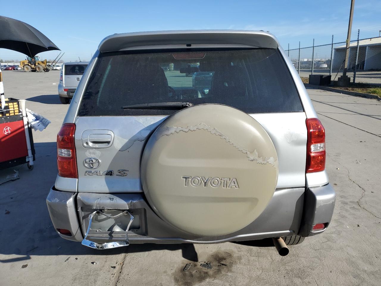 2004 Toyota RAV 4 - Image 6