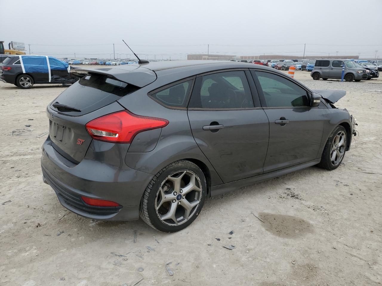 2017 Ford Focus - Image 3