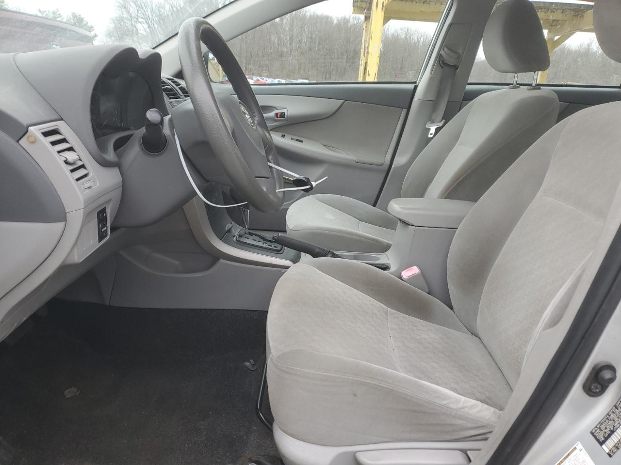 2009 Toyota Corolla - Image 7