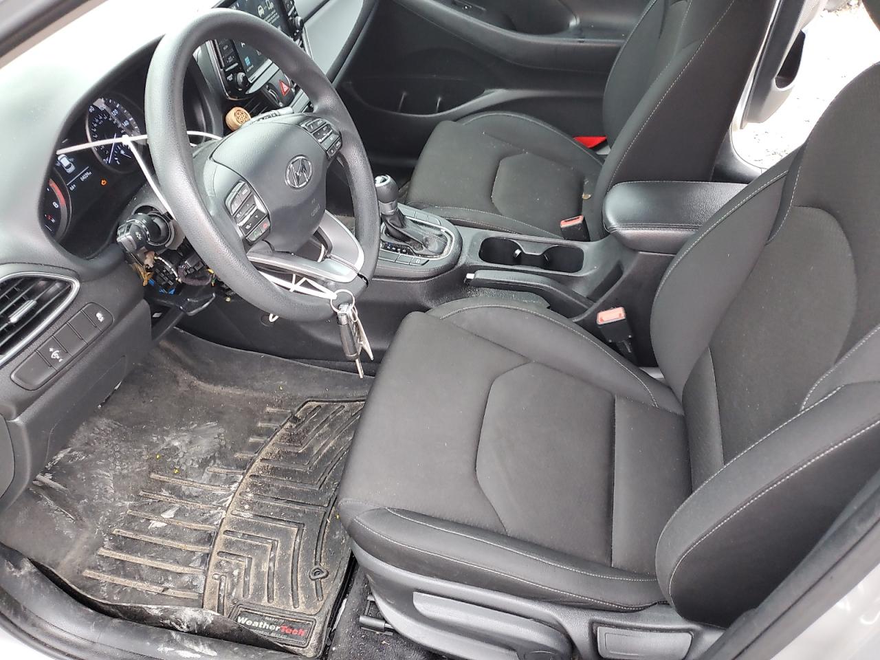 2018 Hyundai Elantra - Image 7