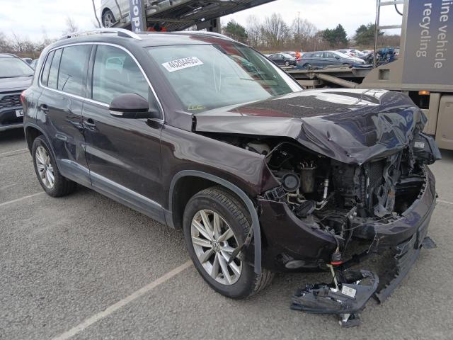 2013 VOLKSWAGEN TIGUAN SE