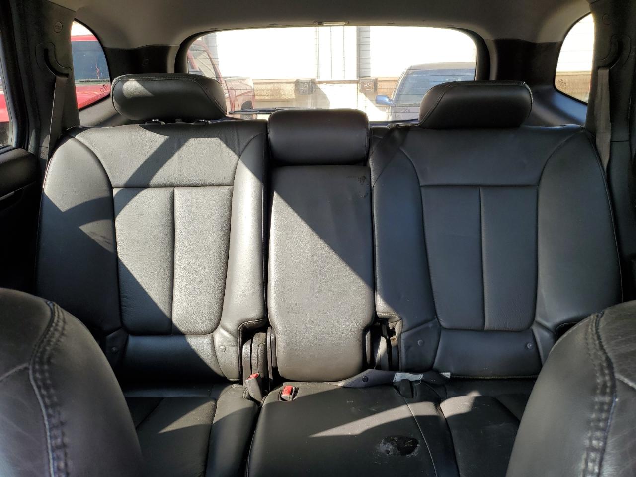2012 Hyundai Santa Fe - Image 10