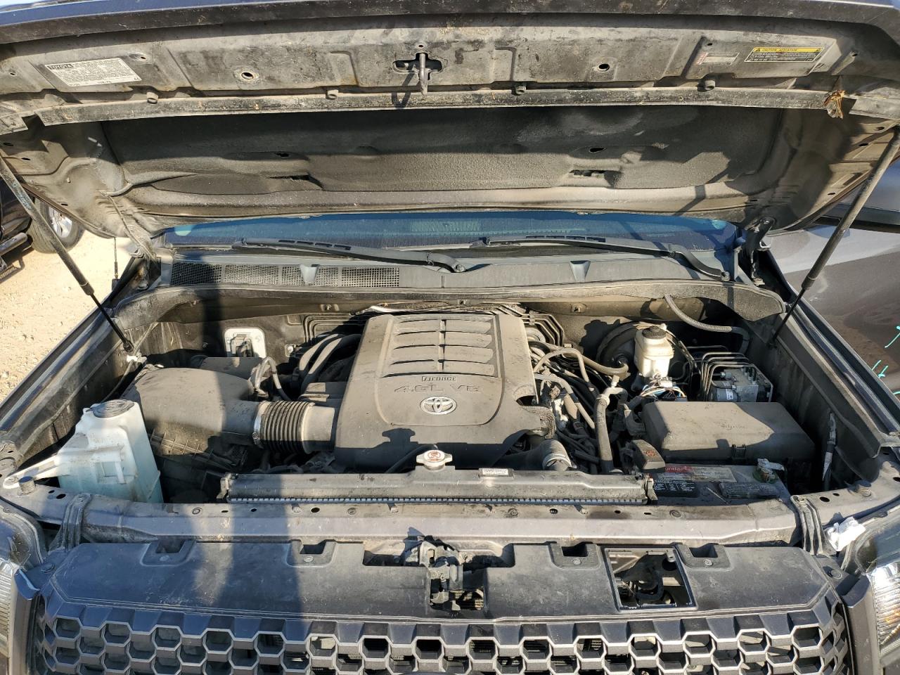 2018 Toyota Tundra - Image 11