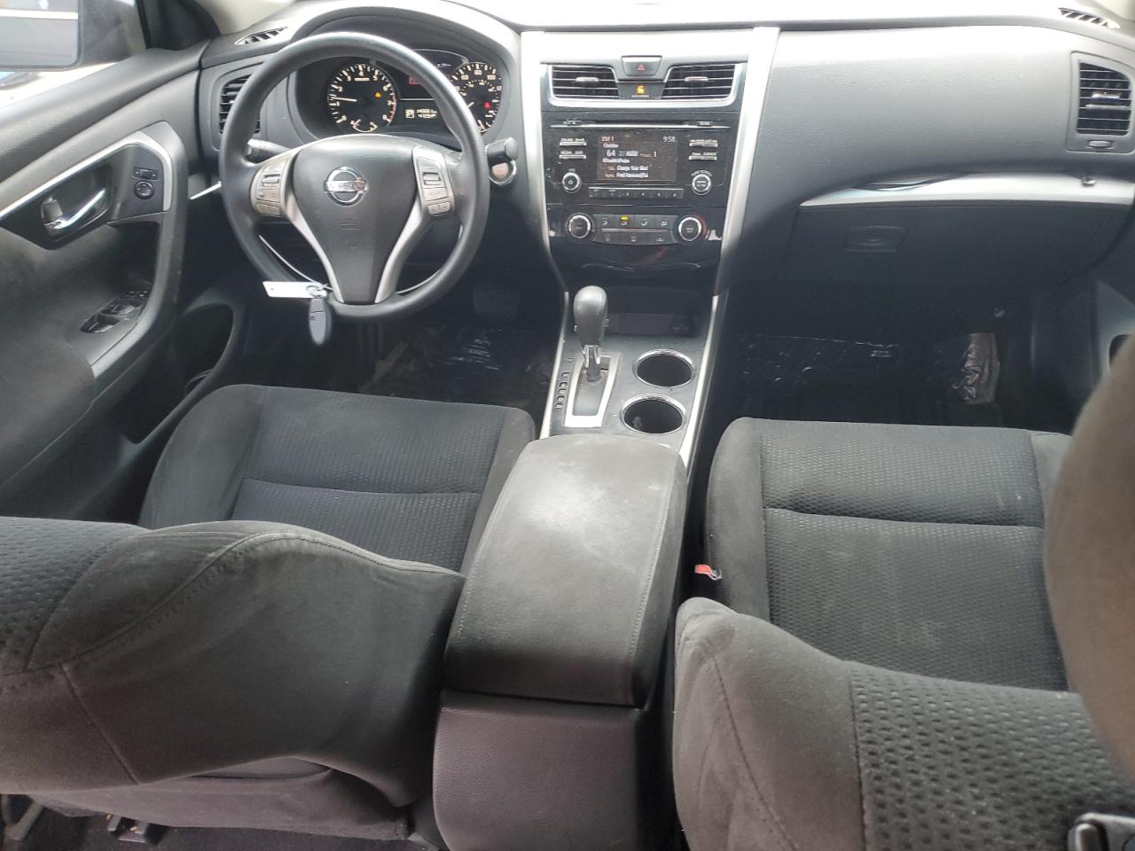 2015 Nissan Altima - Image 8