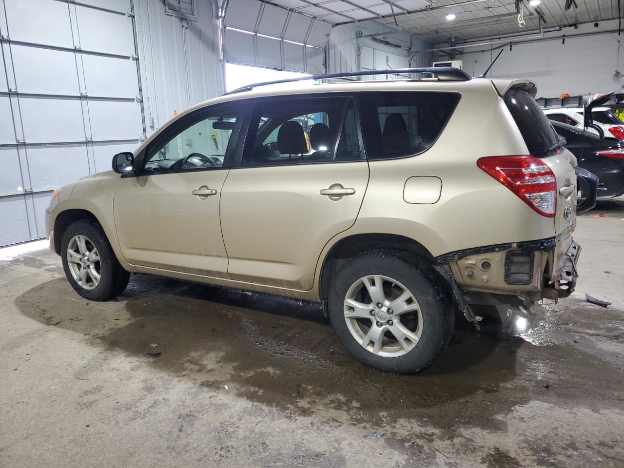2012 Toyota RAV 4 - Image 2