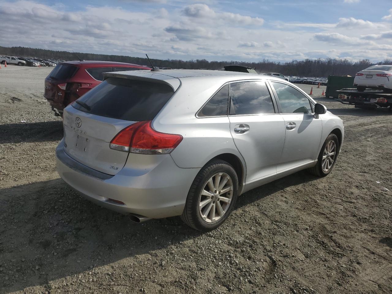 2012 Toyota Venza - Image 3