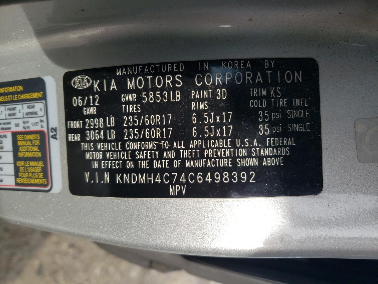 2012 Kia Sedona - Image 14