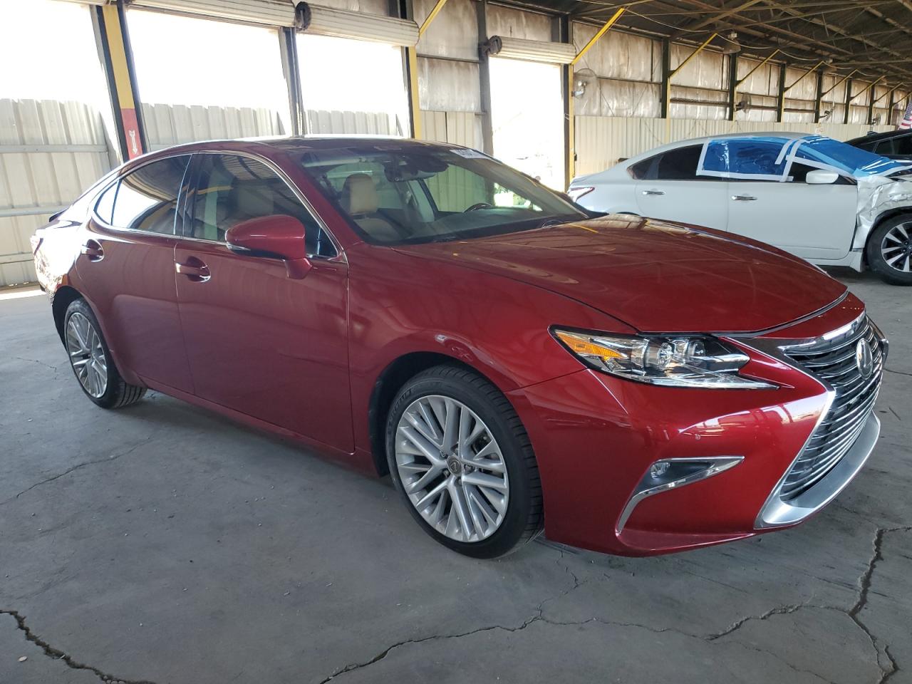 2017 Lexus ES - Image 4