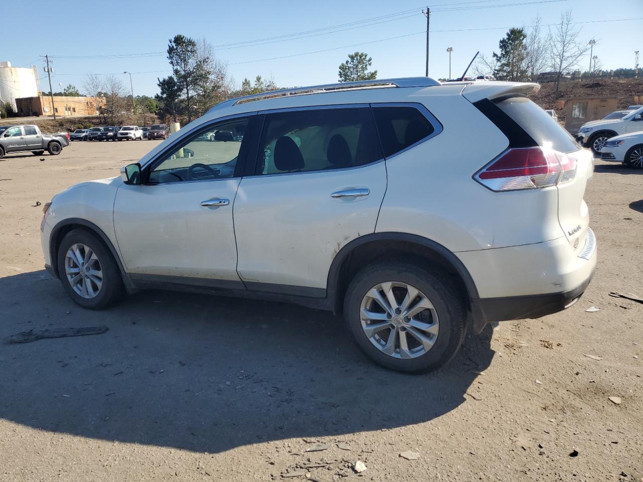 KNMAT2MV7GP629088 NISSAN ROGUE 2016