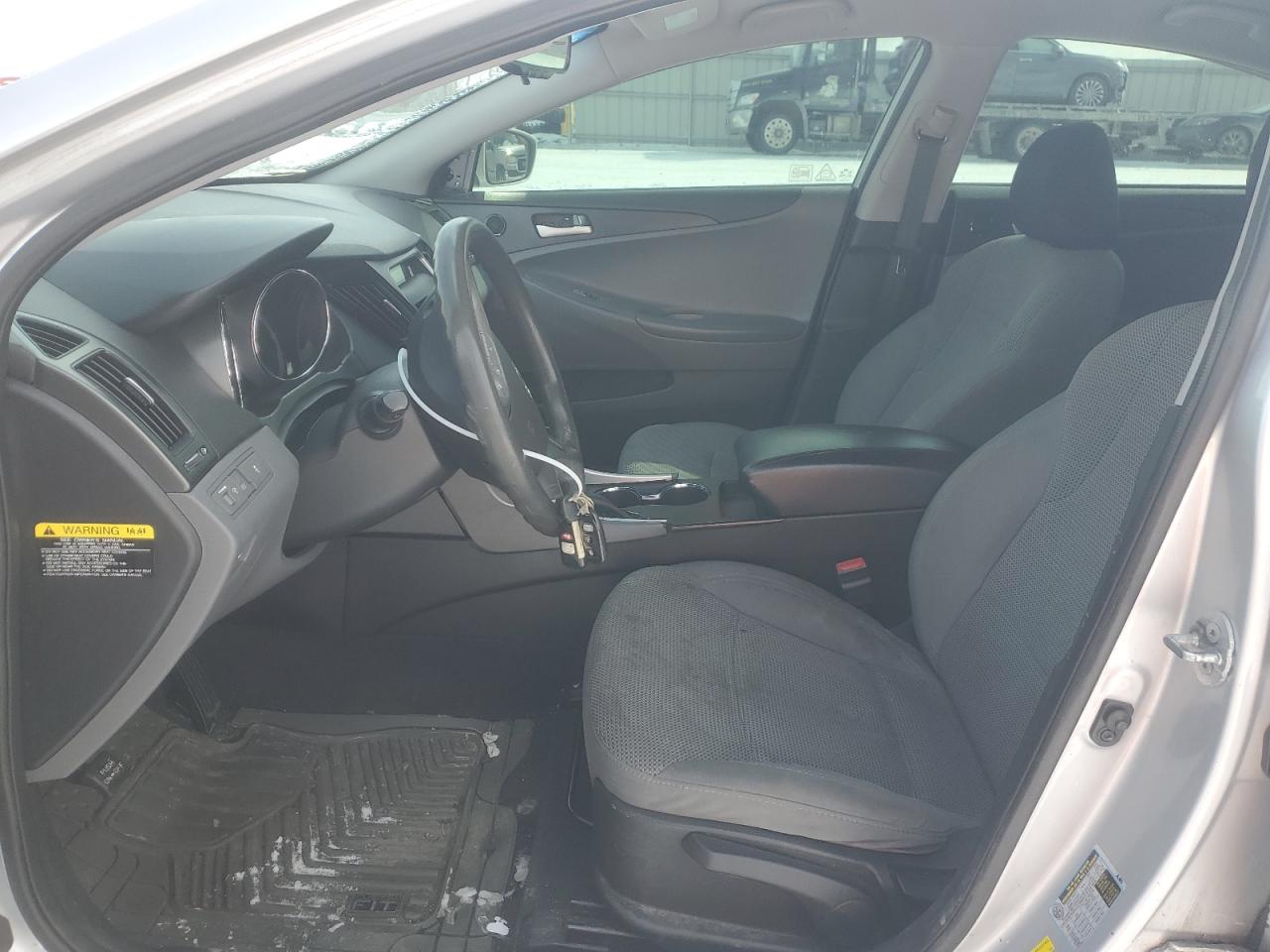 2014 Hyundai Sonata - Image 7