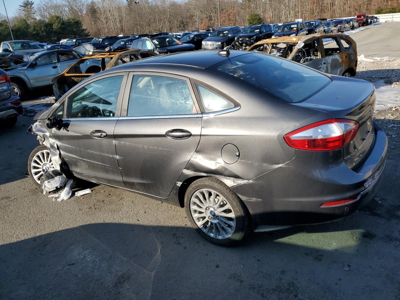 2015 Ford Fiesta - Image 2