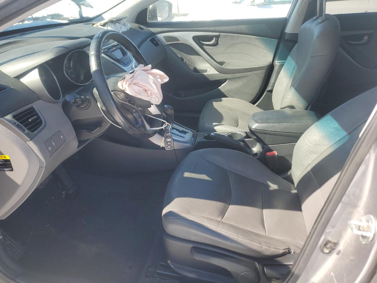 2012 Hyundai Elantra - Image 7