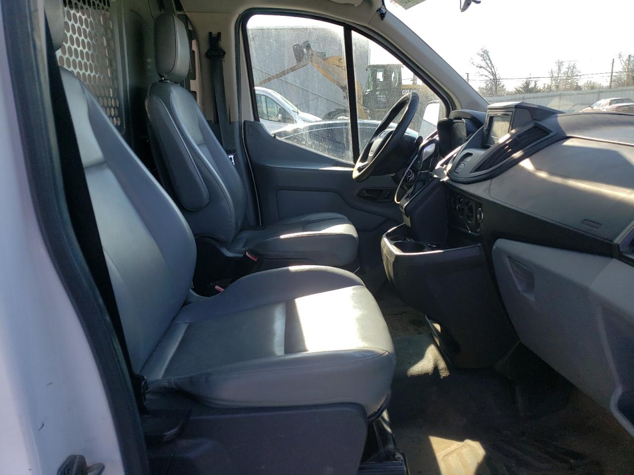 2015 Ford Transit - Image 11