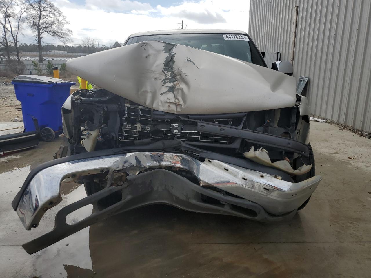 2002 Chevrolet Silverado - Image 5