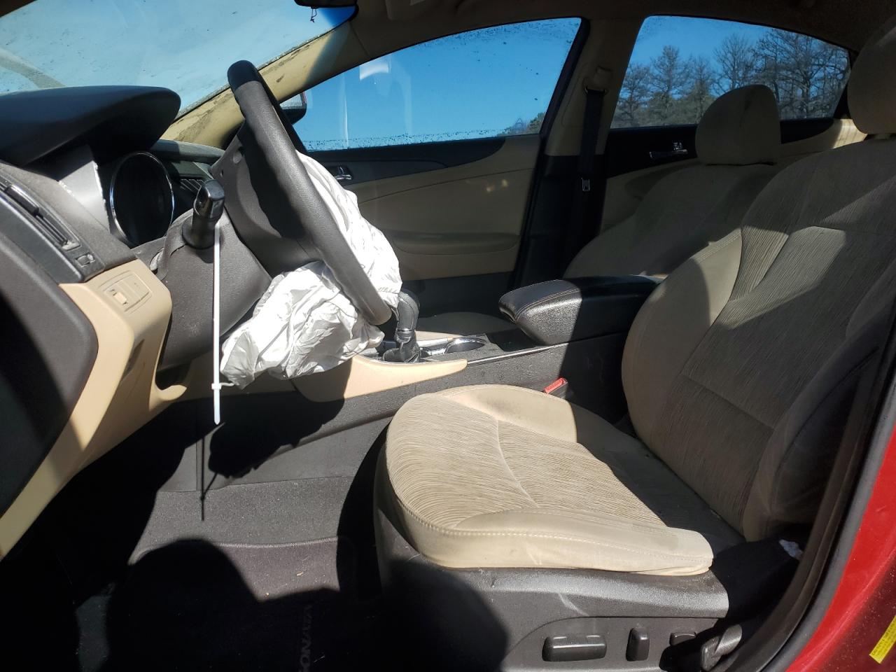2011 Hyundai Sonata - Image 7