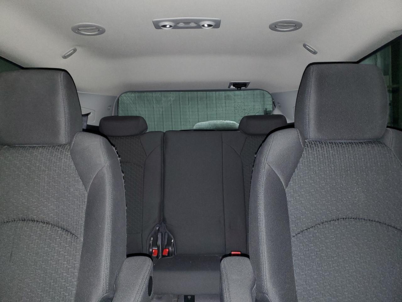 2011 Chevrolet Traverse - Image 10