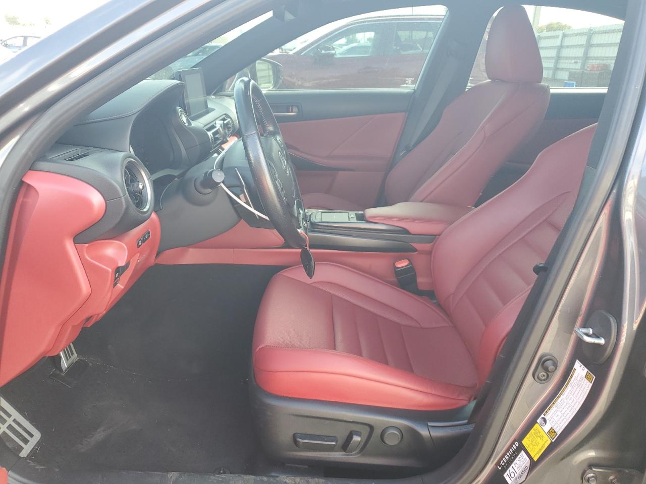 2021 Lexus IS - Image 7