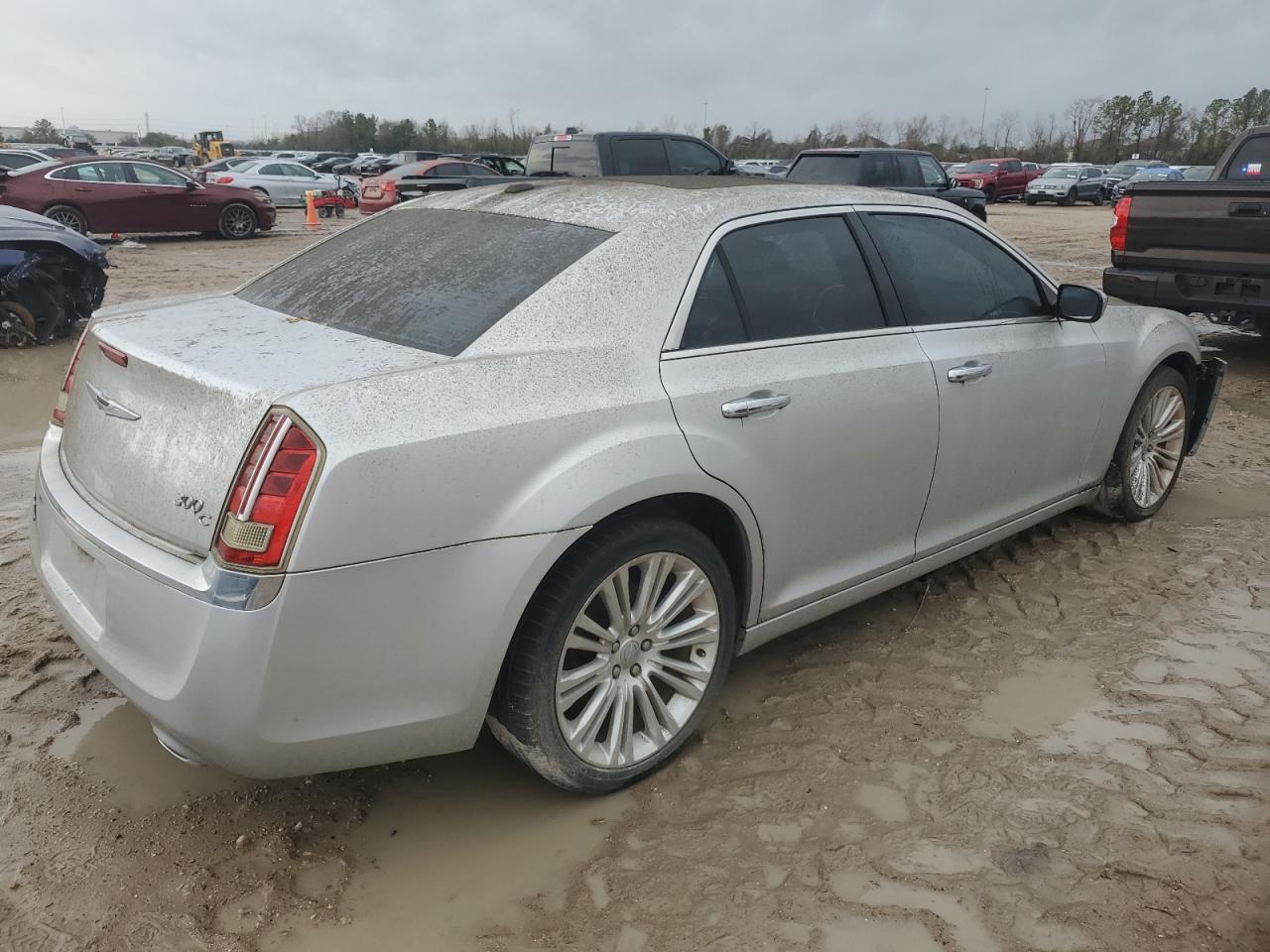 2011 Chrysler 300 - Image 3