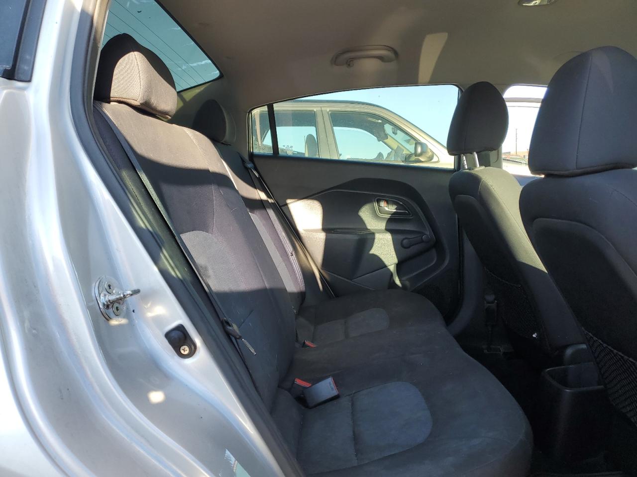 2013 Kia Rio - Image 10