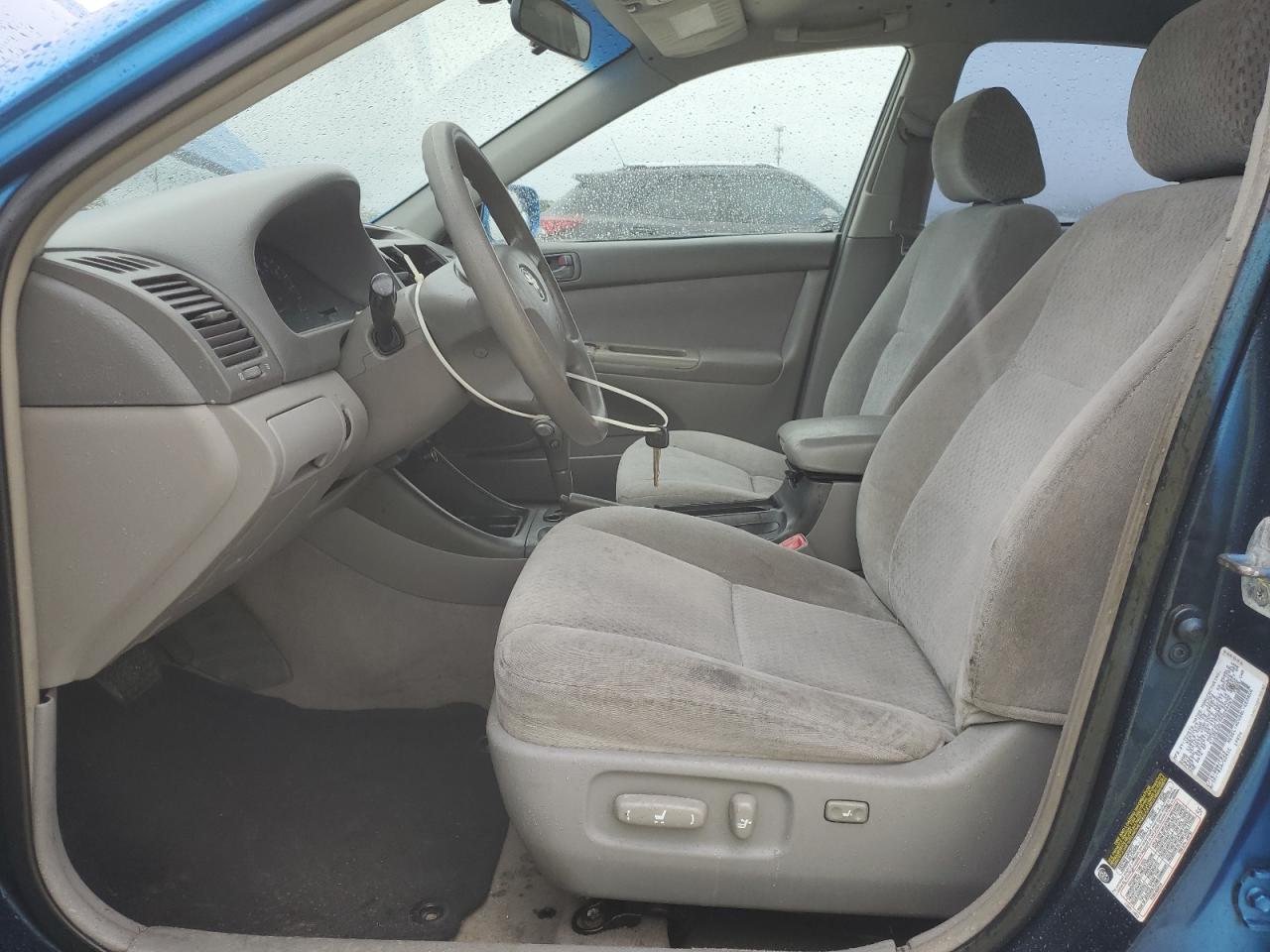 2004 Toyota Camry - Image 7
