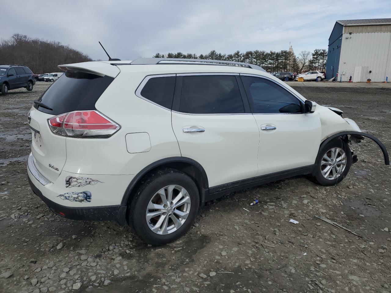 2016 Nissan Rogue - Image 3
