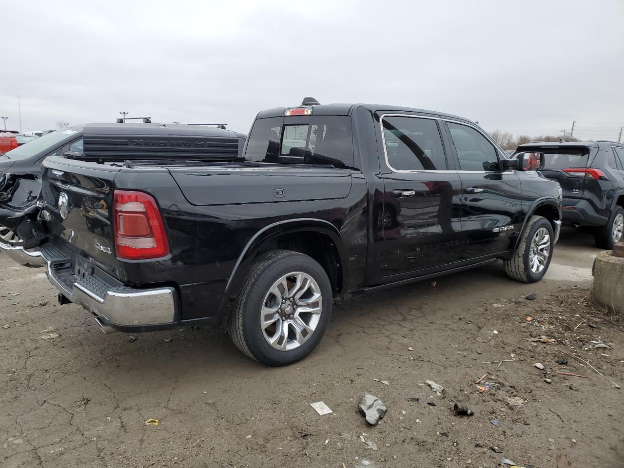 2021 RAM 1500 - Image 3