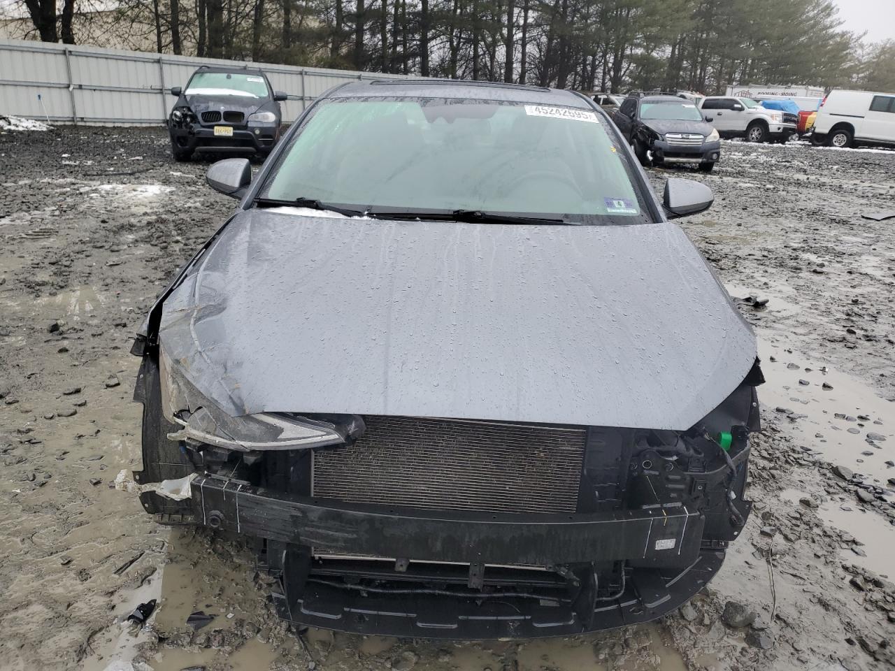 2019 Hyundai Elantra - Image 5