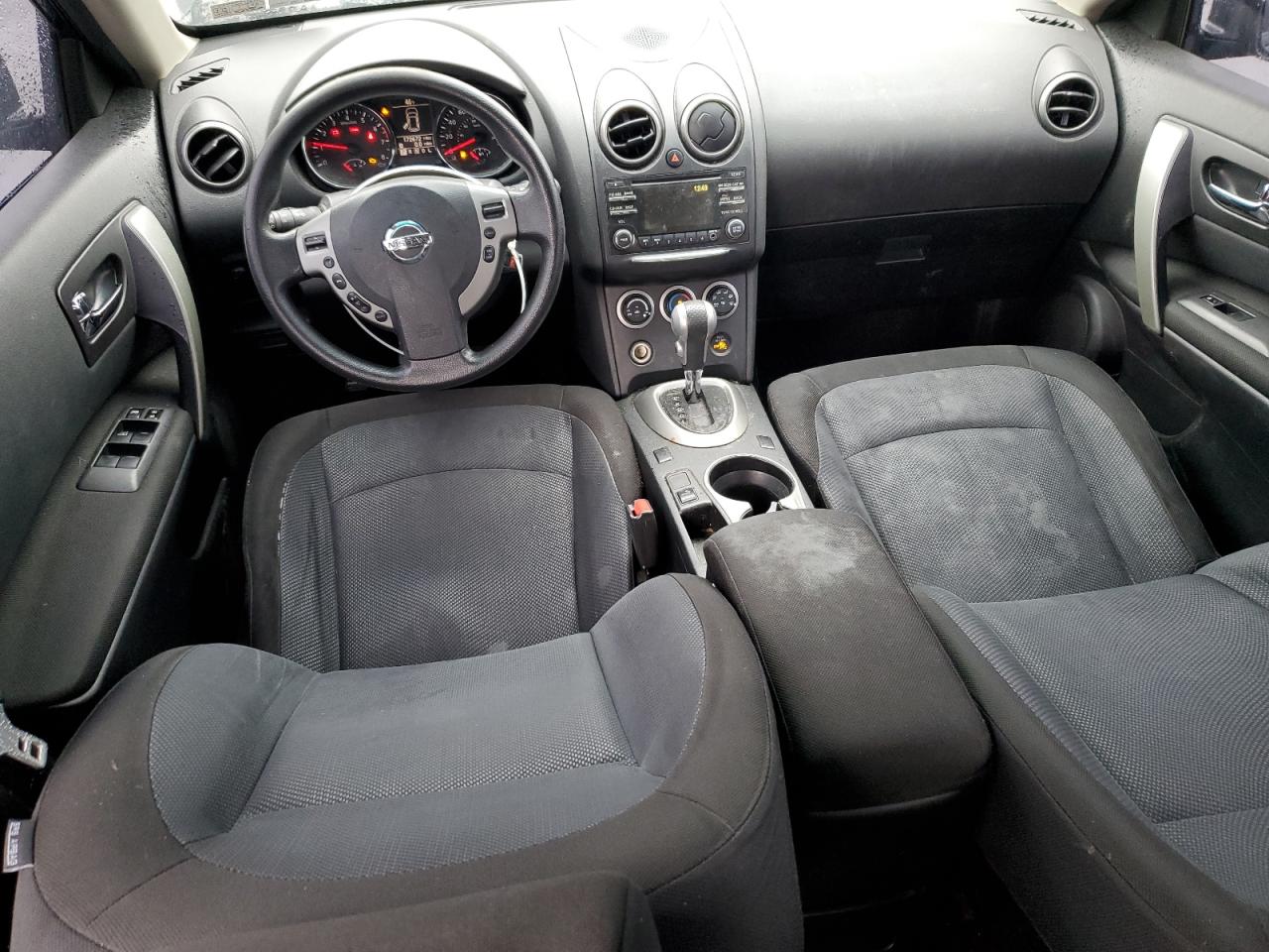 2013 Nissan Rogue - Image 8