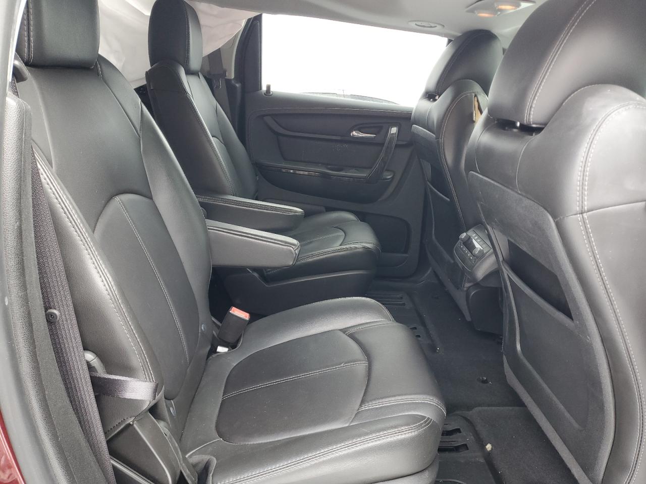 2017 GMC Acadia - Image 11