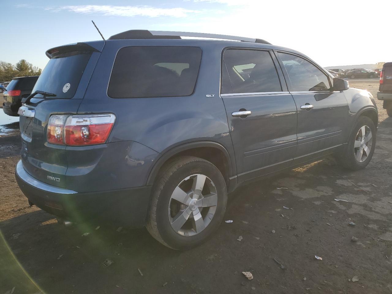 2012 GMC Acadia - Image 3