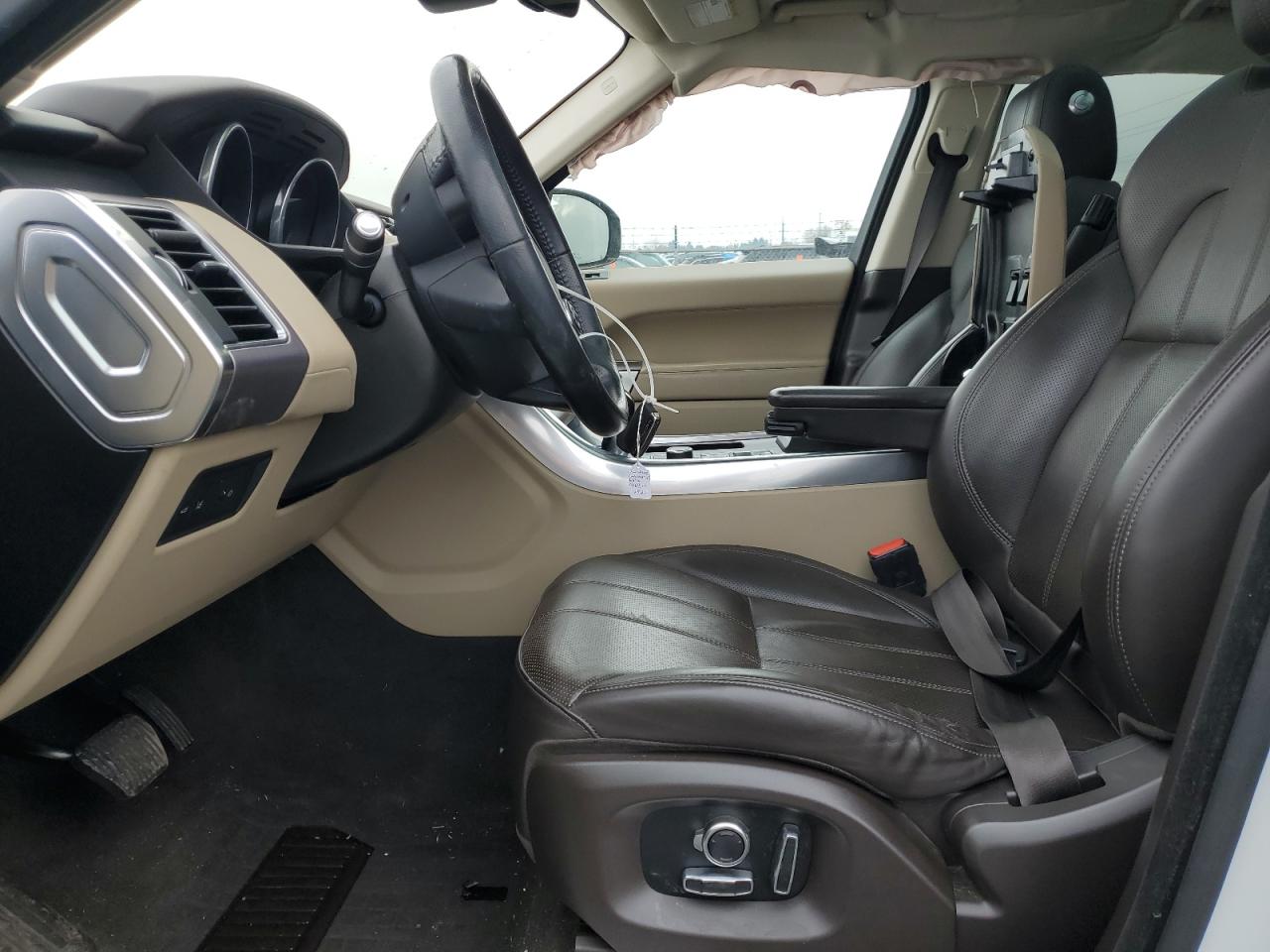 2017 Land Rover Range Rover - Image 7