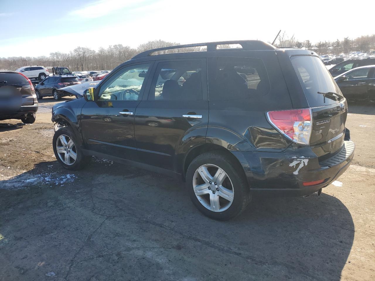 2010 Subaru Forester - Image 2