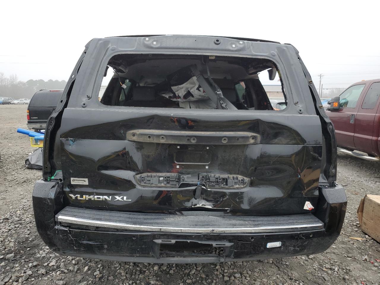 2020 GMC Yukon - Image 6