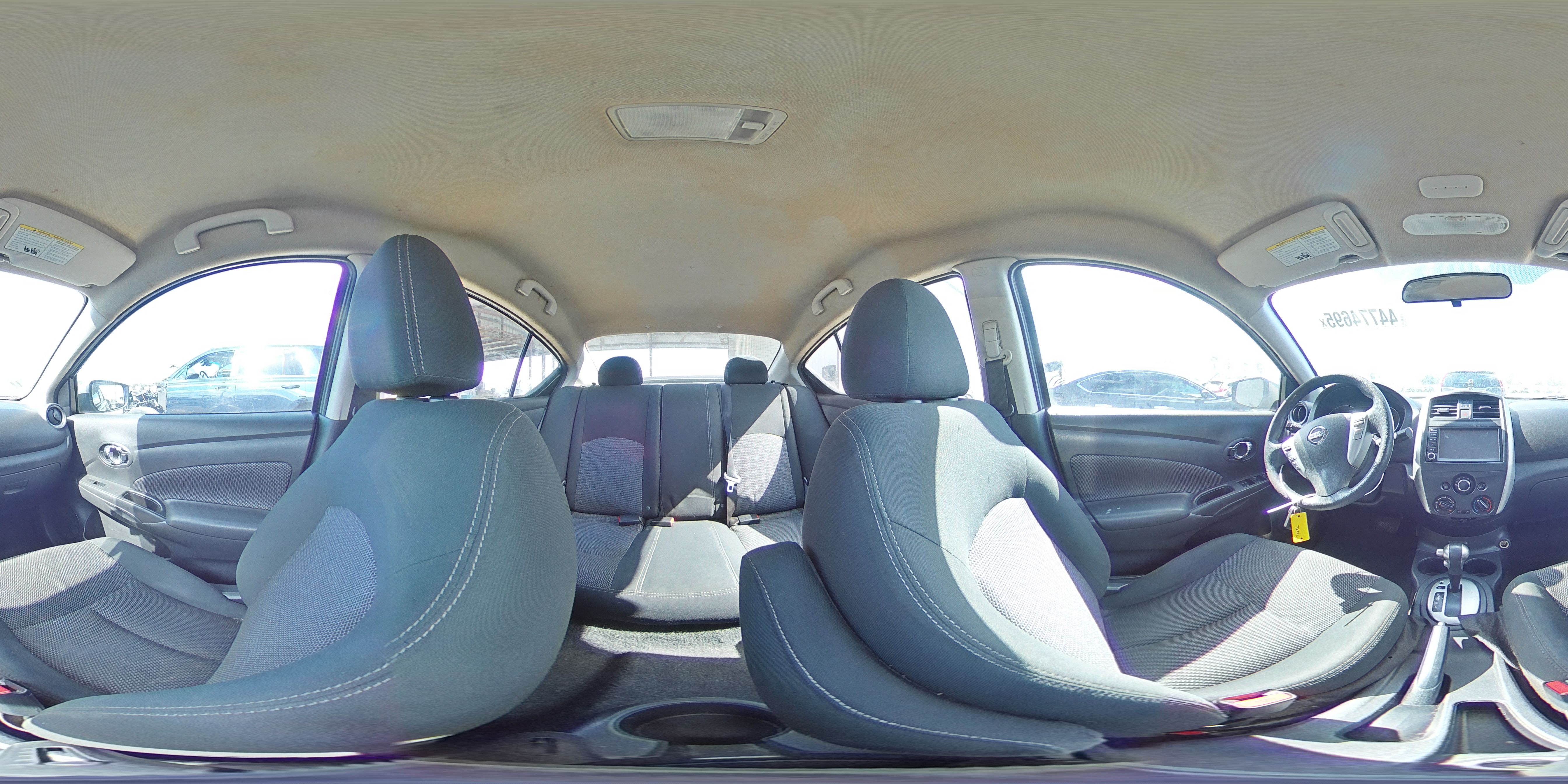 2019 Nissan Versa - Image 14
