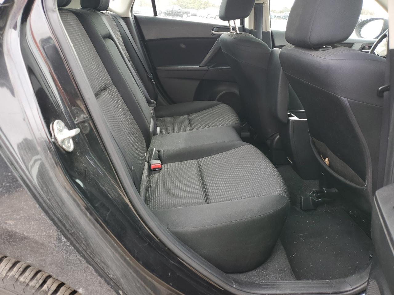 2012 Mazda 3 - Image 10