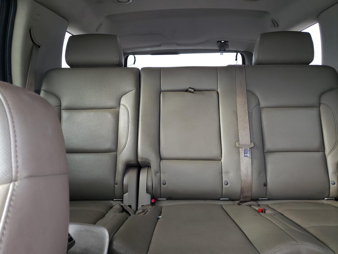 2016 GMC Yukon - Image 10