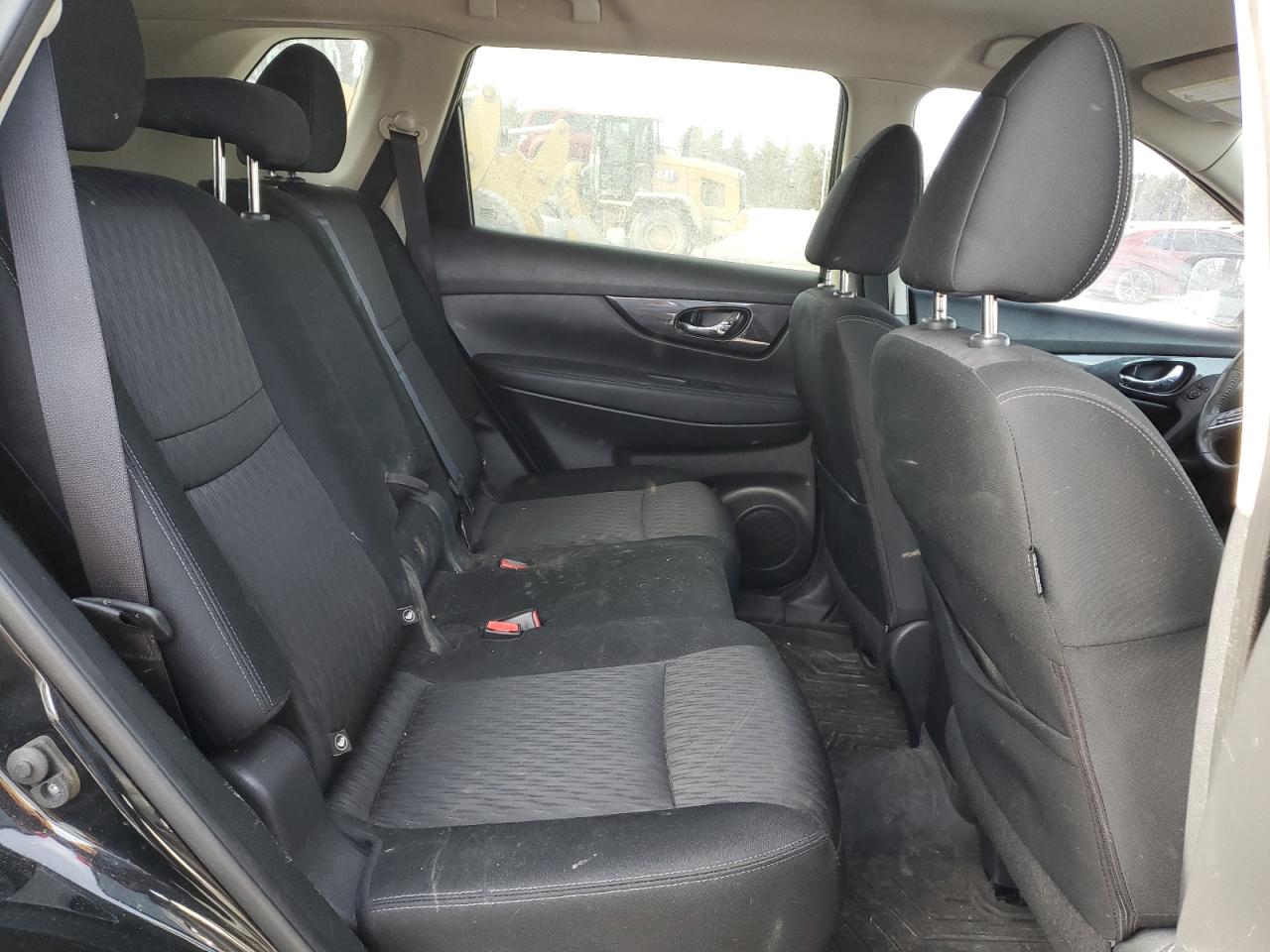 2018 Nissan Rogue - Image 11