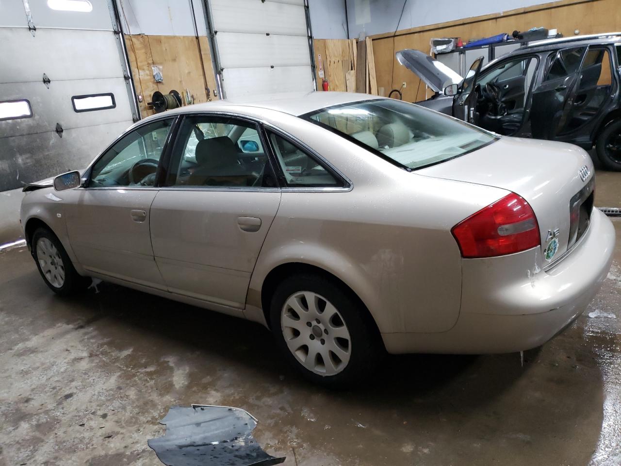 2000 Audi A6 - Image 2