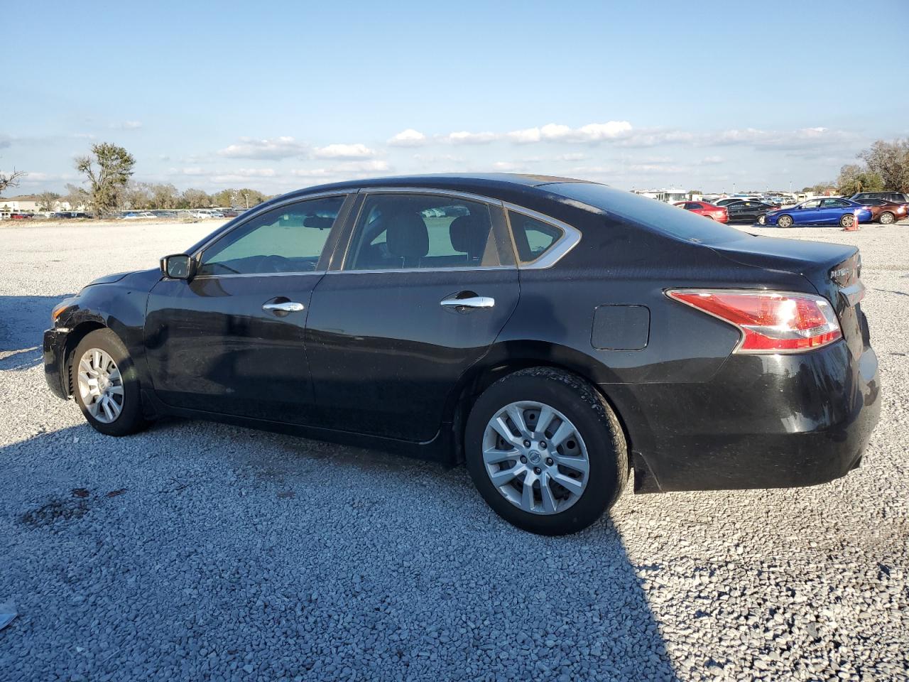 2014 Nissan Altima - Image 2
