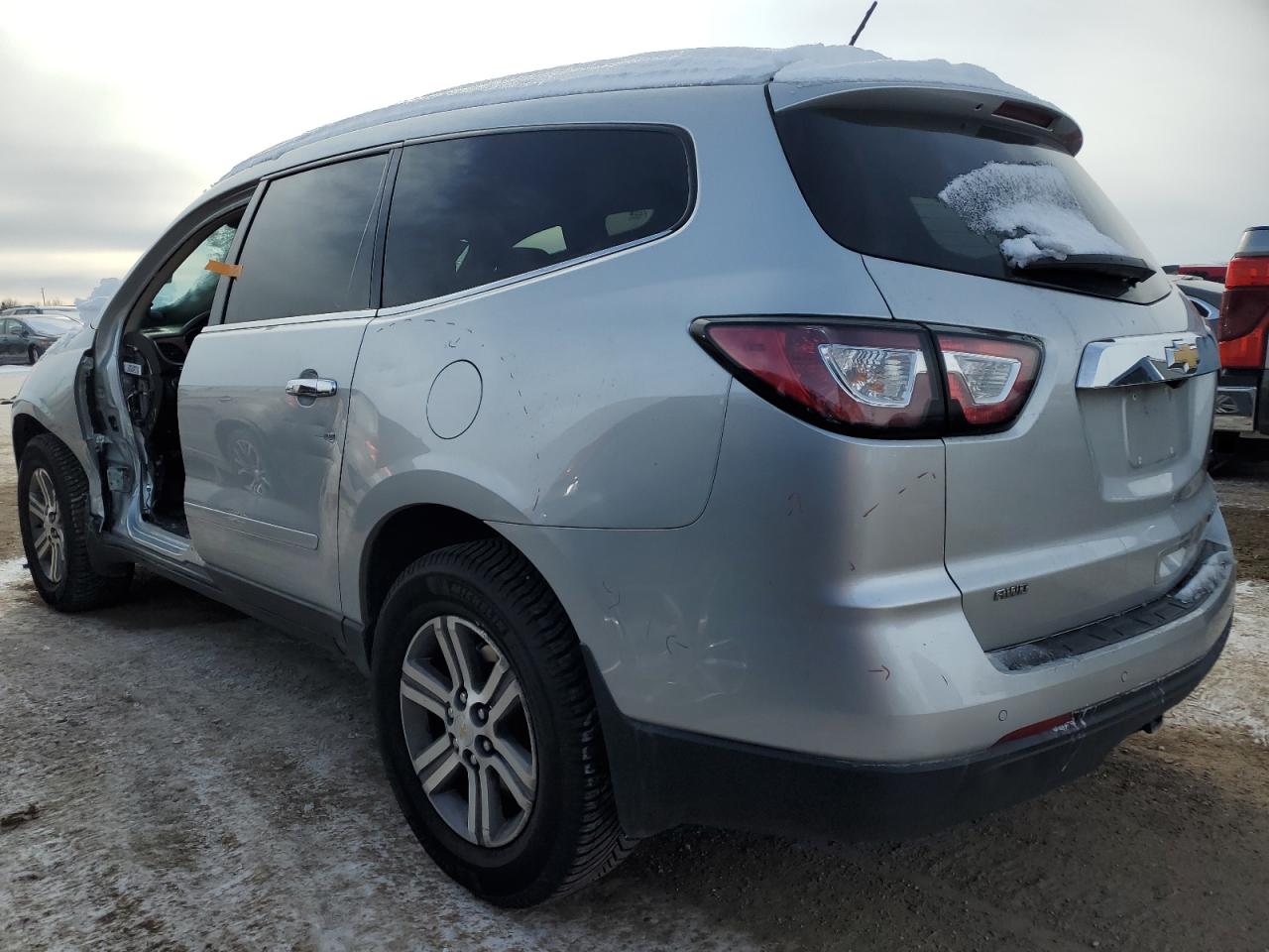 2015 Chevrolet Traverse - Image 2