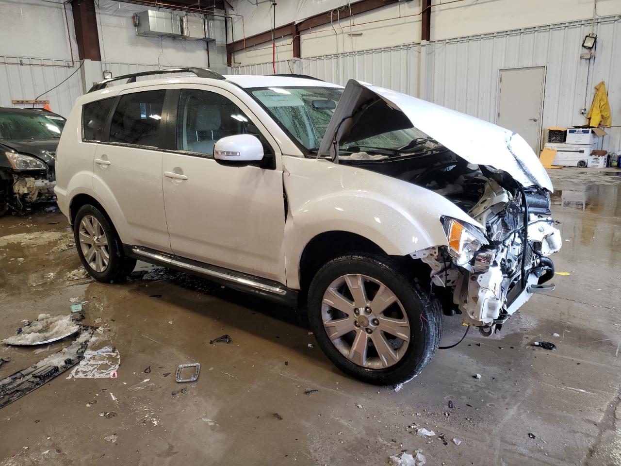 2010 Mitsubishi Outlander - Image 4