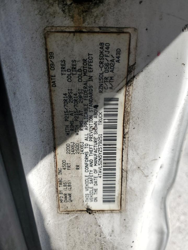 2000 Toyota Tacoma - Image 12