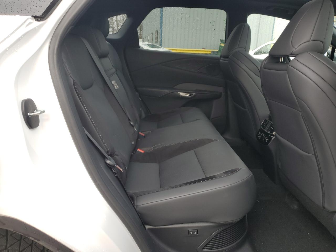 2023 Lexus RX - Image 10